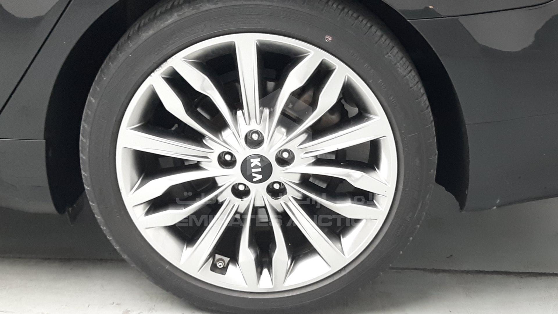2020 KIA K7 VIN: KNALD416BLA199136