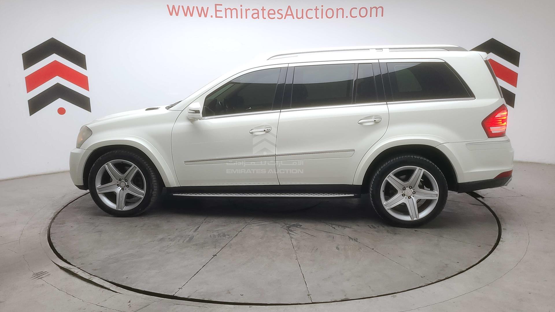 2011 MERCEDES GL 500 VIN: WDCBF8GE2BA653329