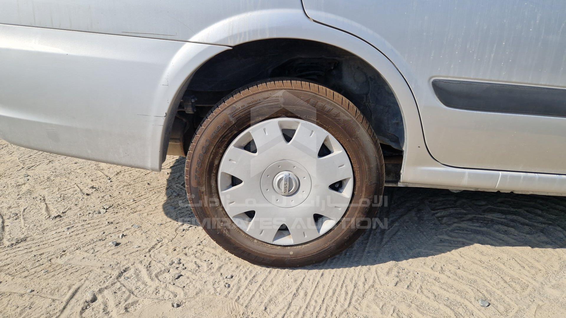 2011 NISSAN SUNNY VIN: JN1FN61C3BW209081