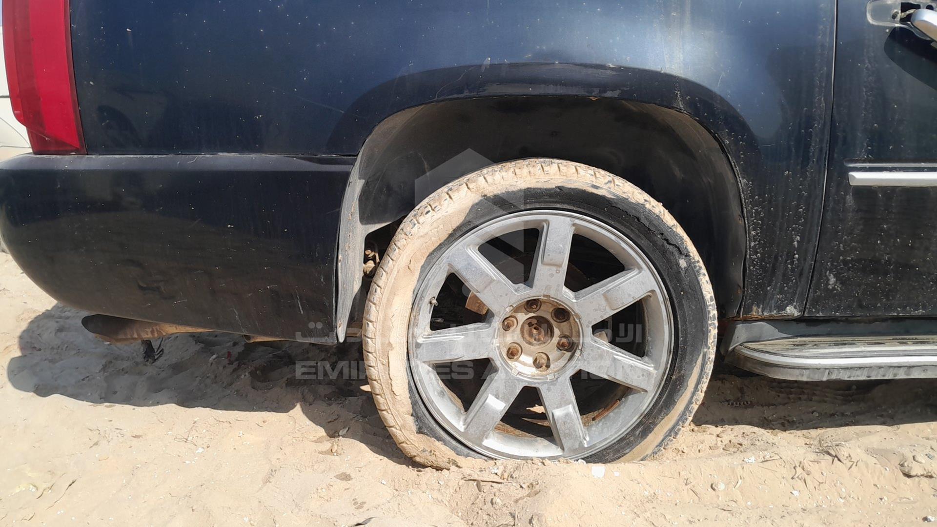2007 CADILLAC ESCALADE VIN: 1GYFK668X7R196601