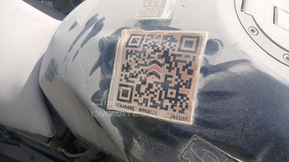 5 Motorbikes — General — Photo 15