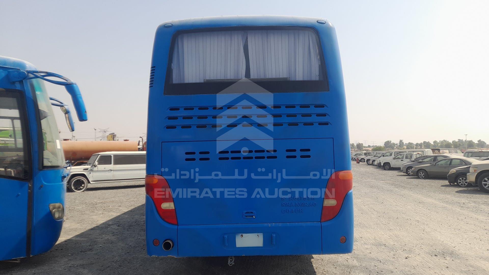 2010 BUS --- VIN: LGF6JR9W7AF123500