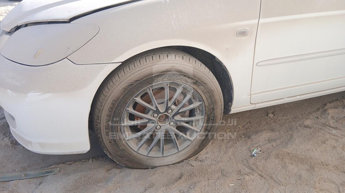 هوندا سيفيك 2004 — الإطار الأمامي الأيسر — صورة 32