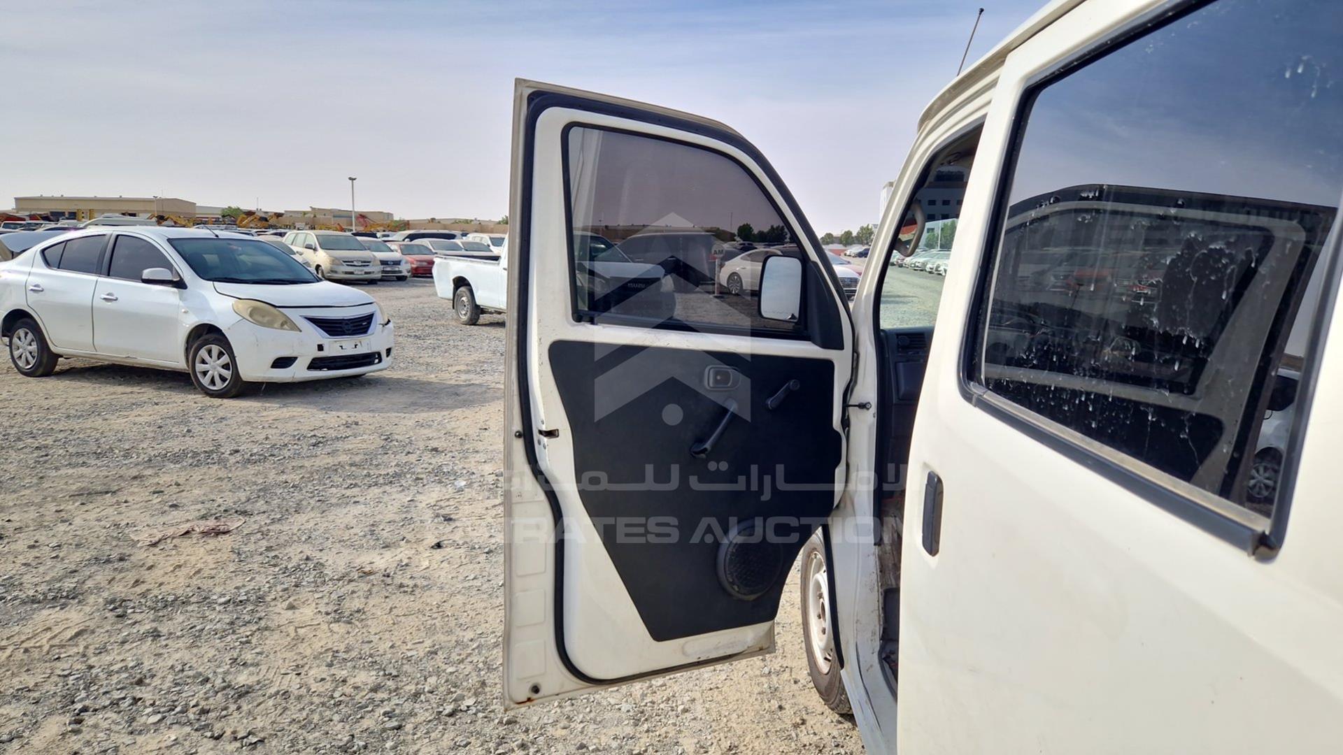 2013 DAIHATSU GRAN MAX VIN: MHKVC31F0DK603466