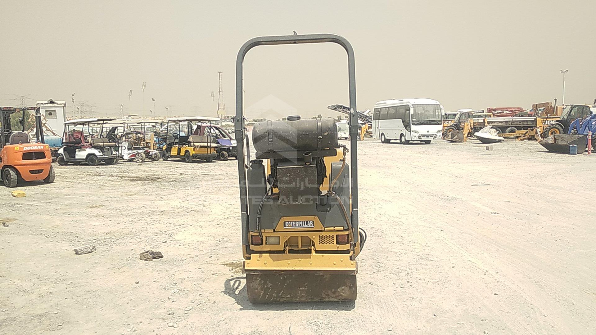 2015 CATERPILLAR --- VIN: CATCB14BB47800276