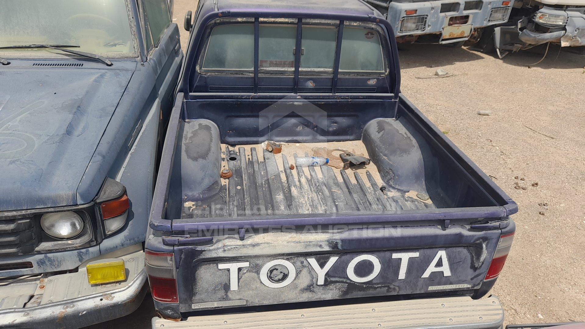 2004 TOYOTA HILUX VIN: JTFEE426040015871