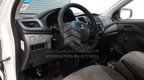 MMBJNKJ30GH045283 Mitsubishi L 200