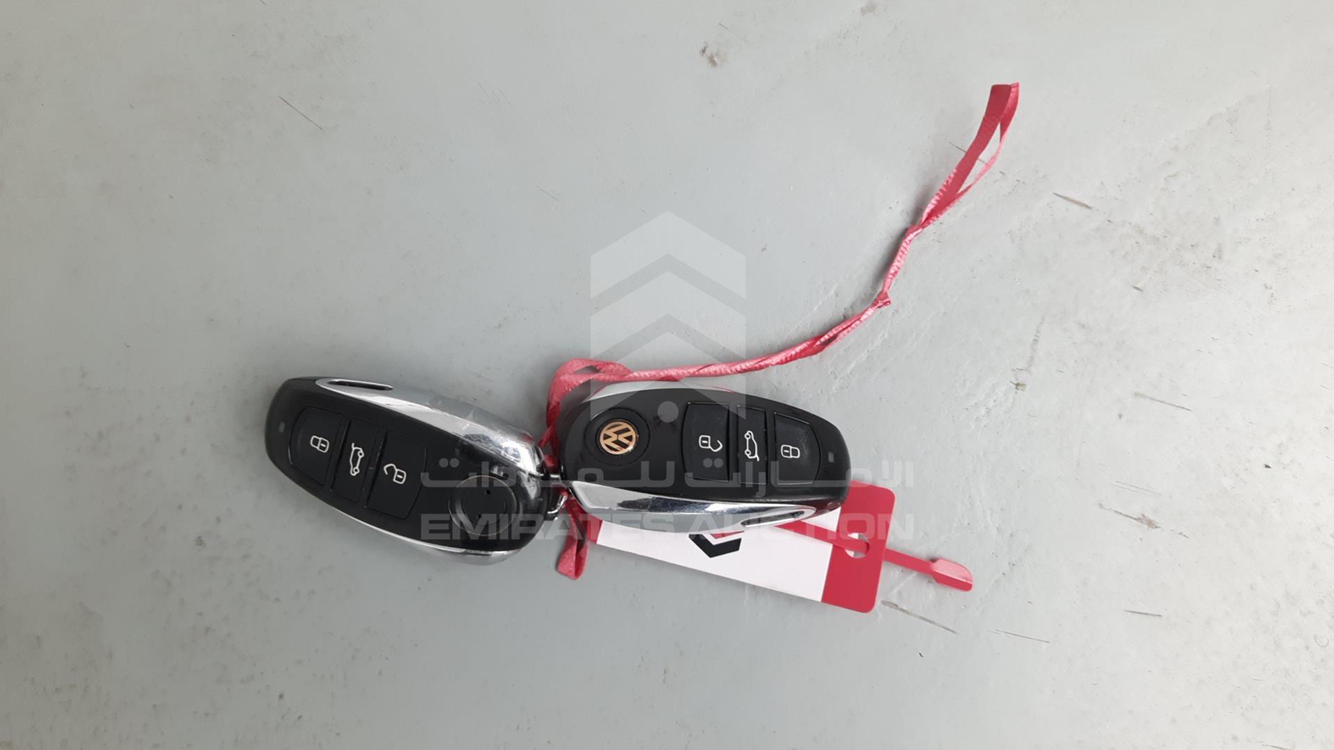 2014 VOLKSWAGEN TOUAREG VIN: WVGBC2BPXED006549