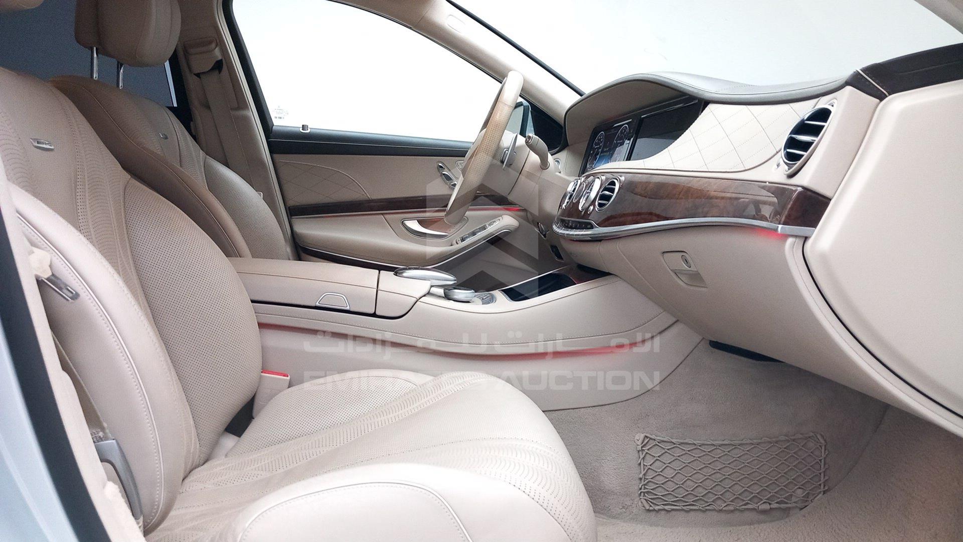 2015 MERCEDES S 63 AMG VIN: WDDUG7JB7FA074434