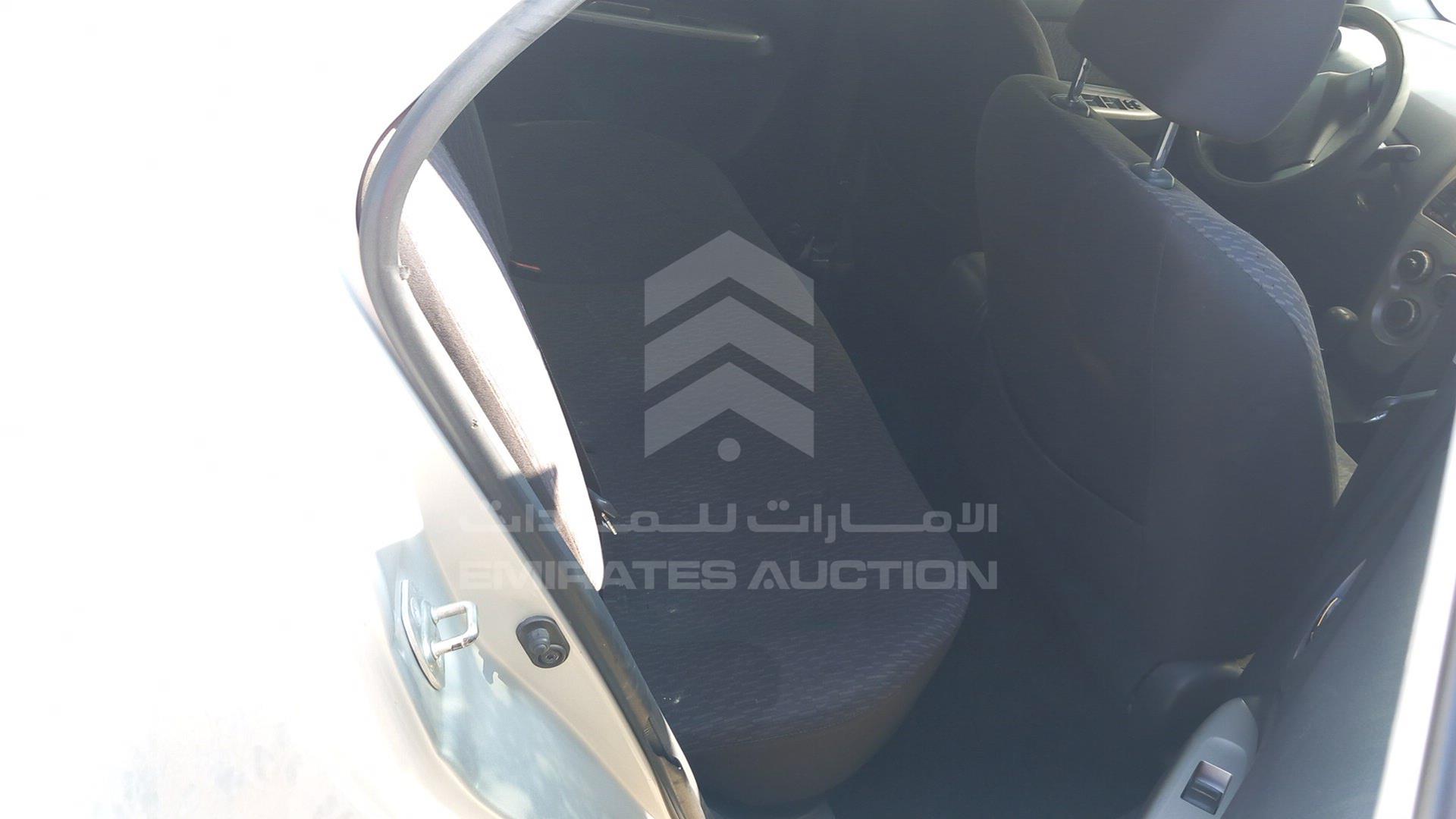 2011 TOYOTA YARIS VIN: JTDBW9236B4051565