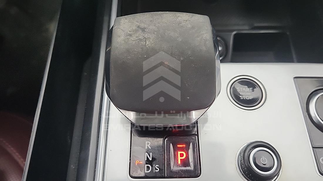 2023 Range Rover HSE — Gear View — Photo 21