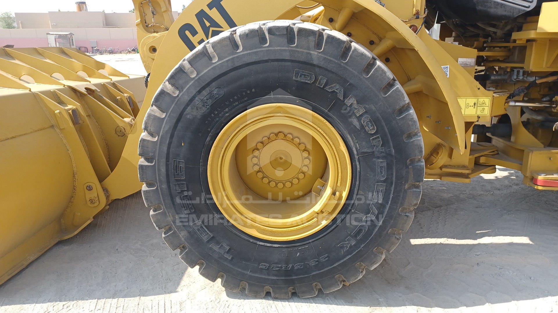 2007 CATERPILLAR --- VIN: CAT0950HHN1A00988