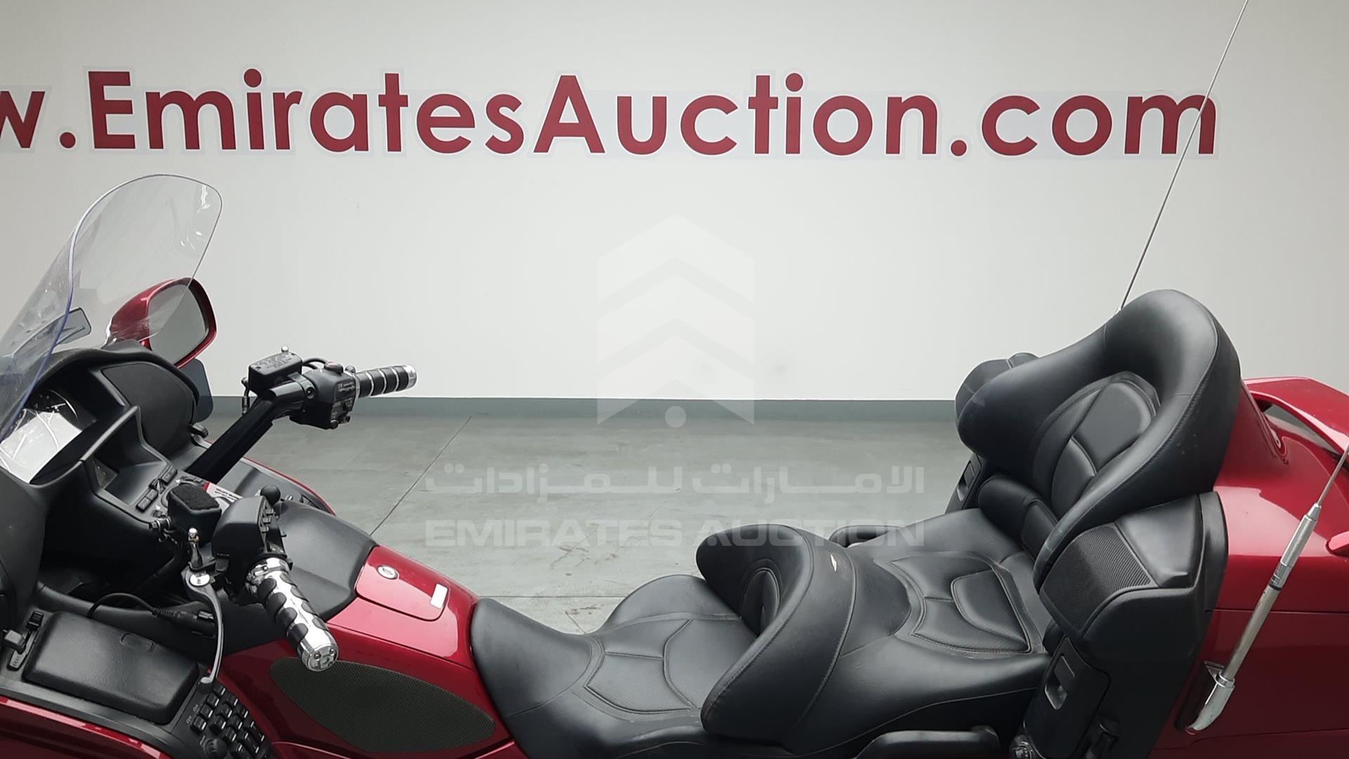2016 HONDA GL 1800 VIN: JH2SC68G3GK401326