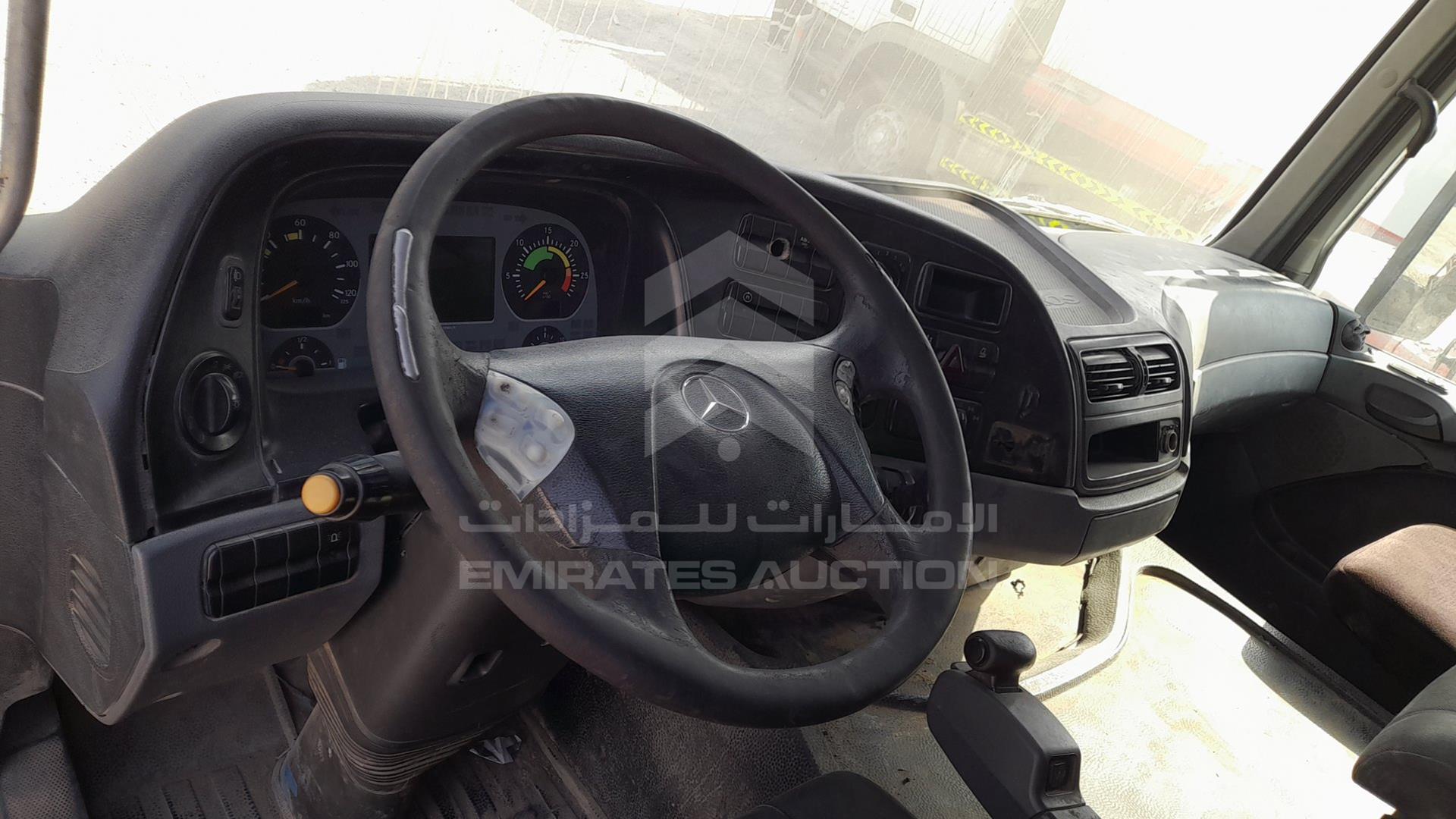 2008 MERCEDES ACTROS VIN: WDAKHCAA08L292157