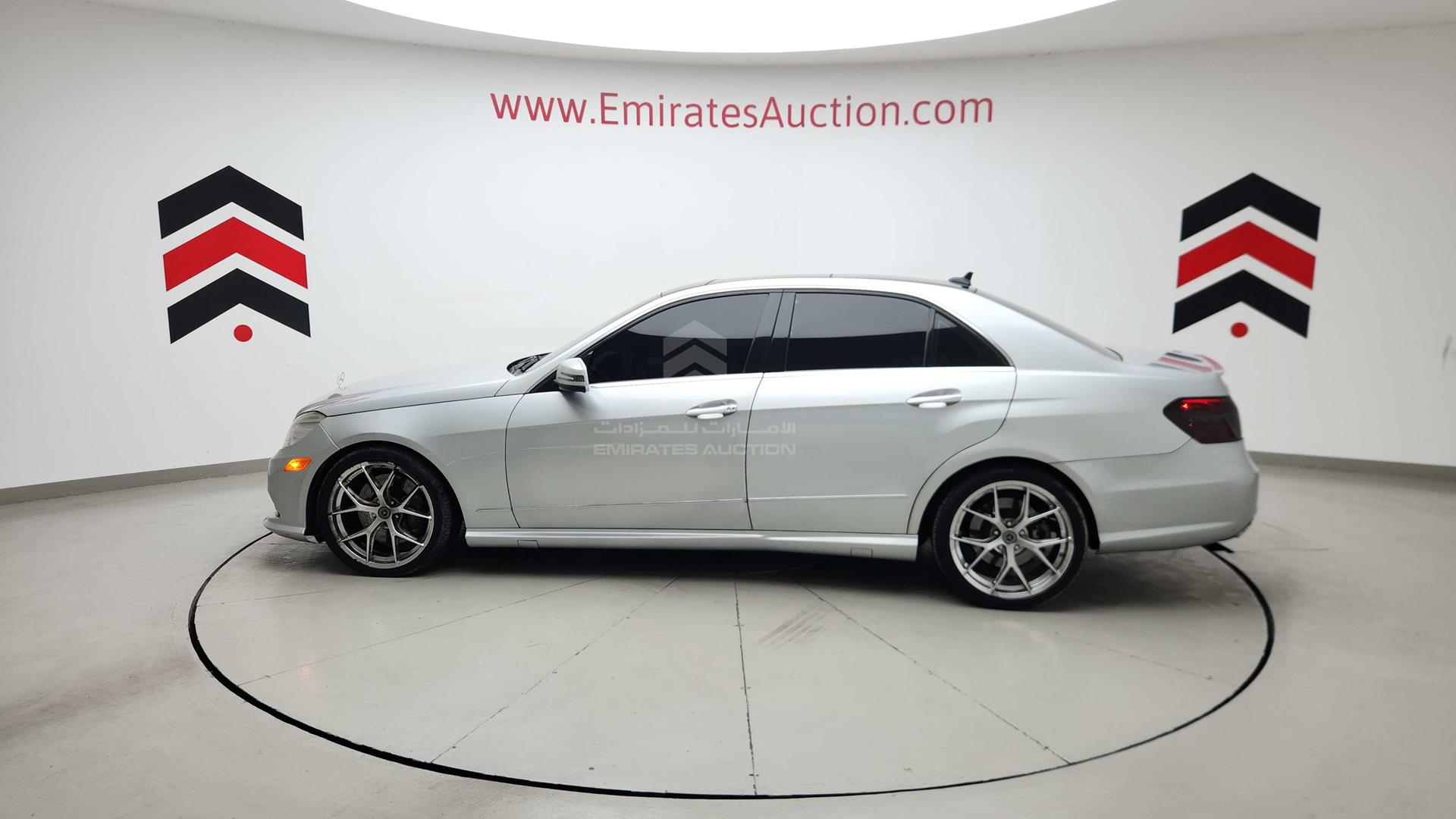 2011 MERCEDES E 550 VIN: WDDHF9AB3BA444093