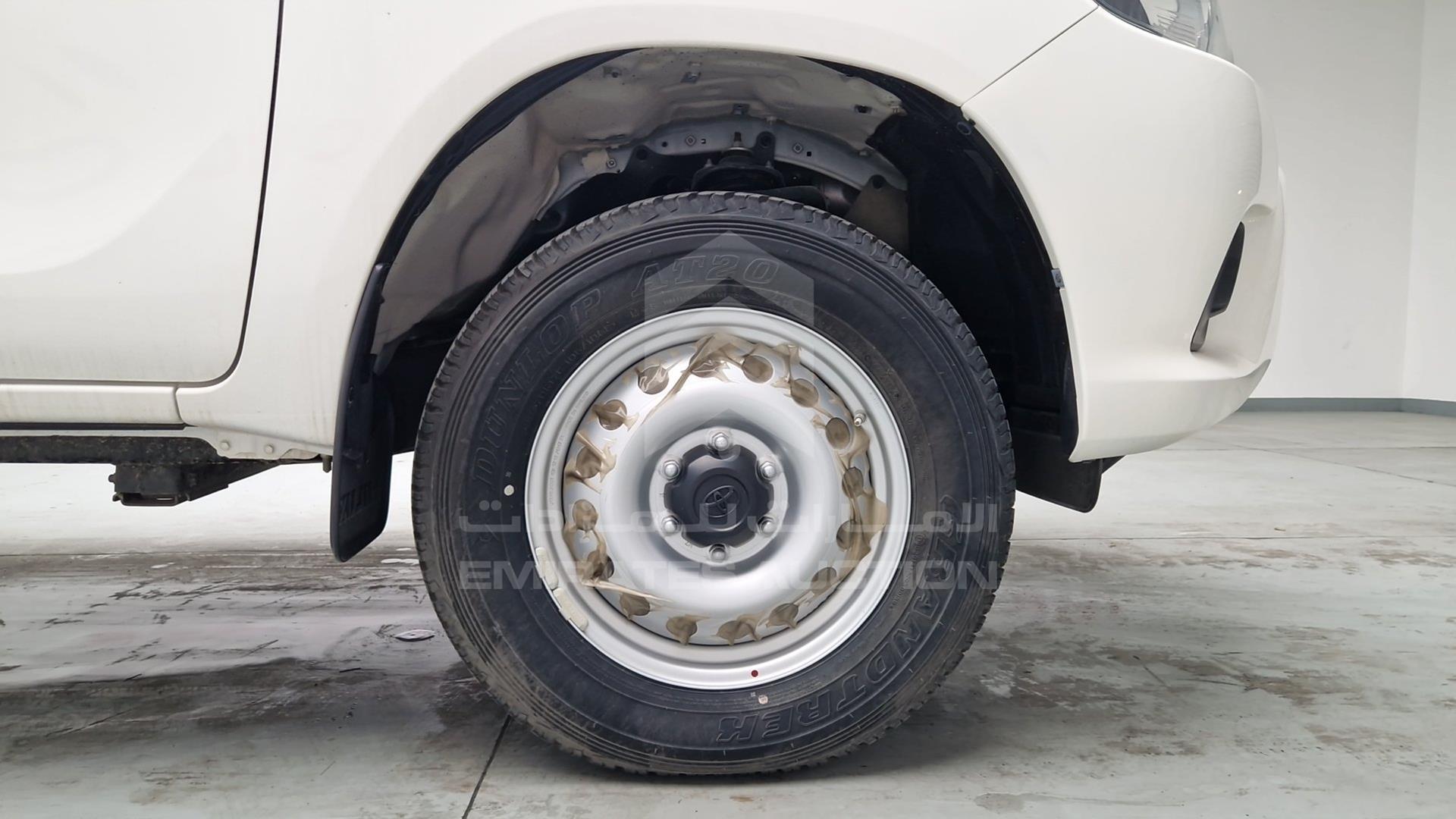 2018 TOYOTA HILUX VIN: MR0DB8CD8J0174166