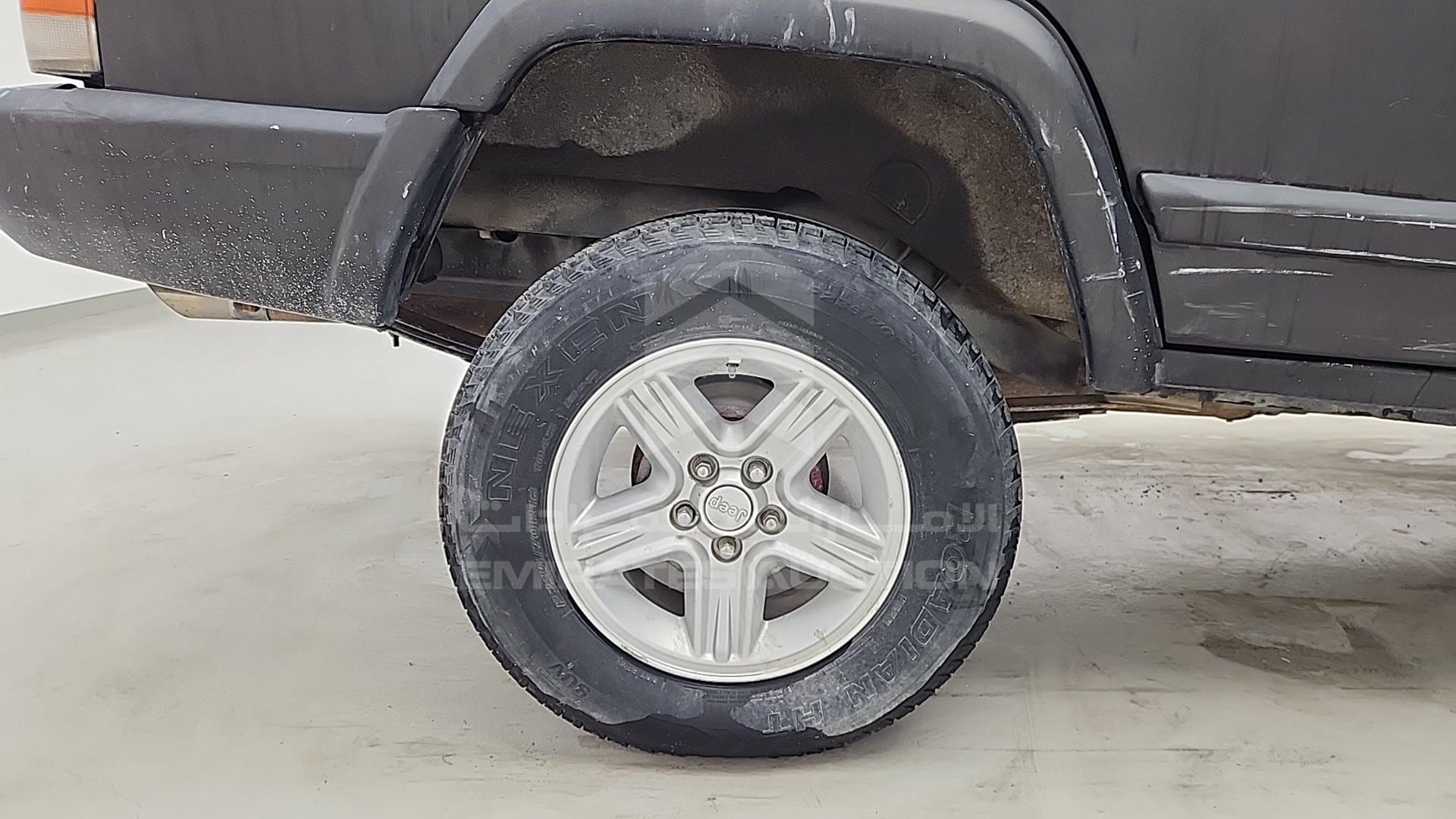 2001 JEEP CHEROKEE VIN: 1J4FT58S81L600635
