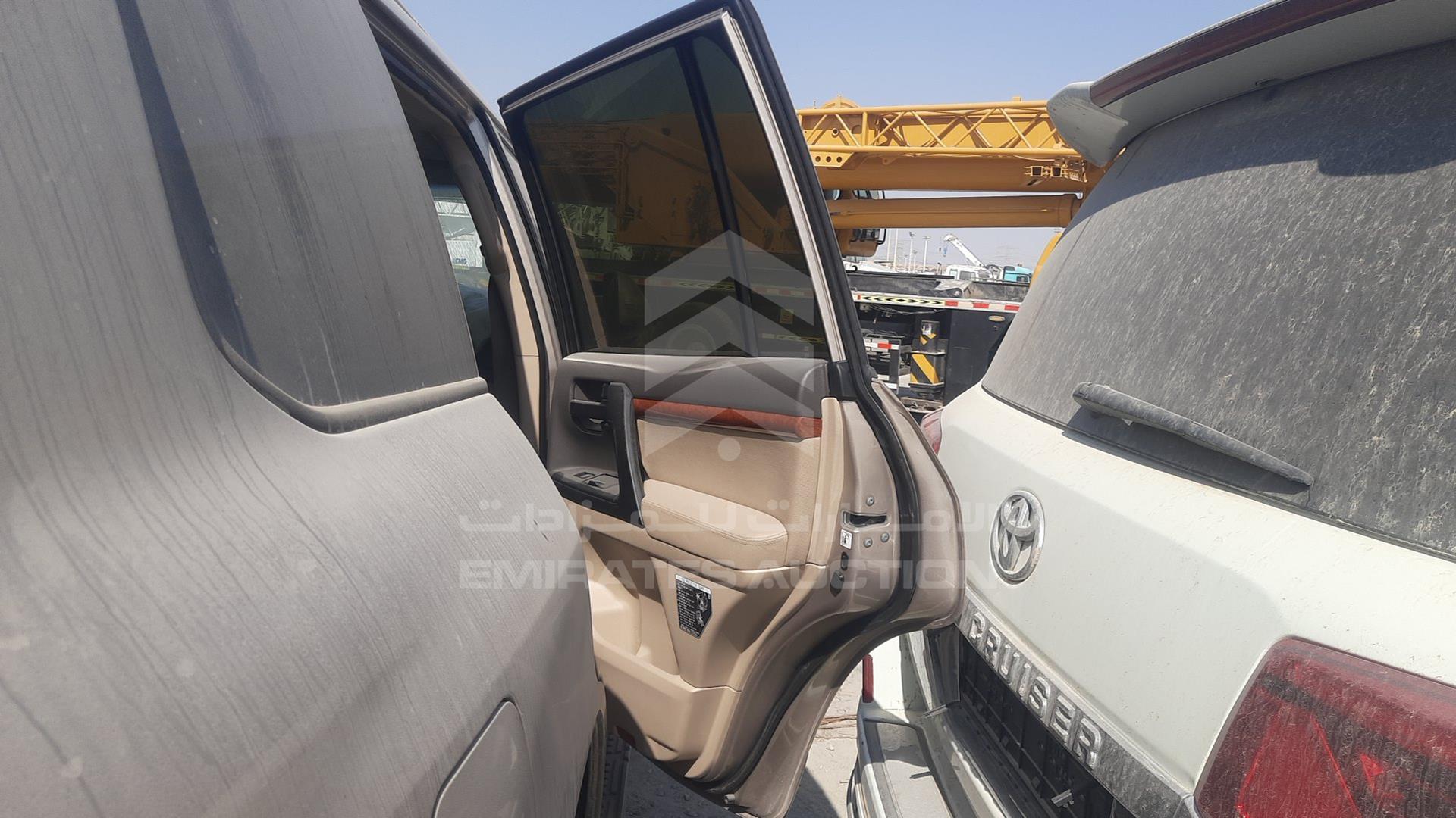 2015 TOYOTA LAND CRUISER VIN: JTMHU09J8F4106121
