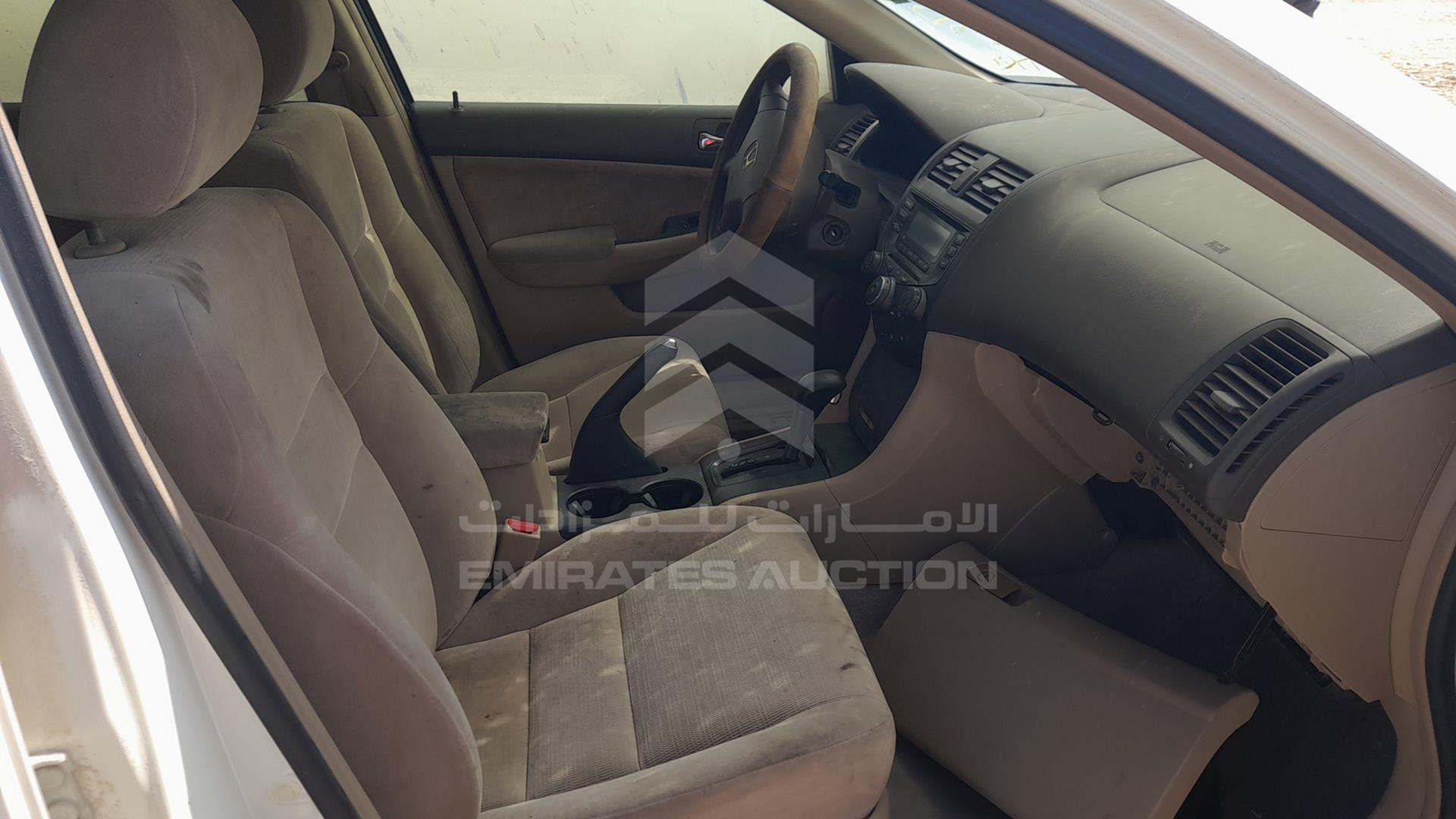 2006 HONDA ACCORD VIN: JHMCM56506C421126