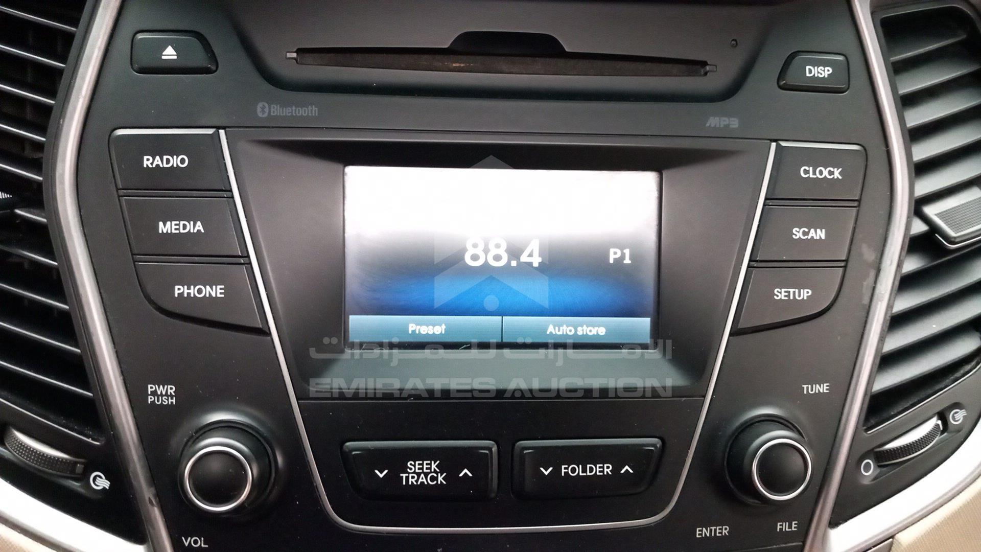 2016 HYUNDAI SANTA FE VIN: KMHSN81EXGU114119