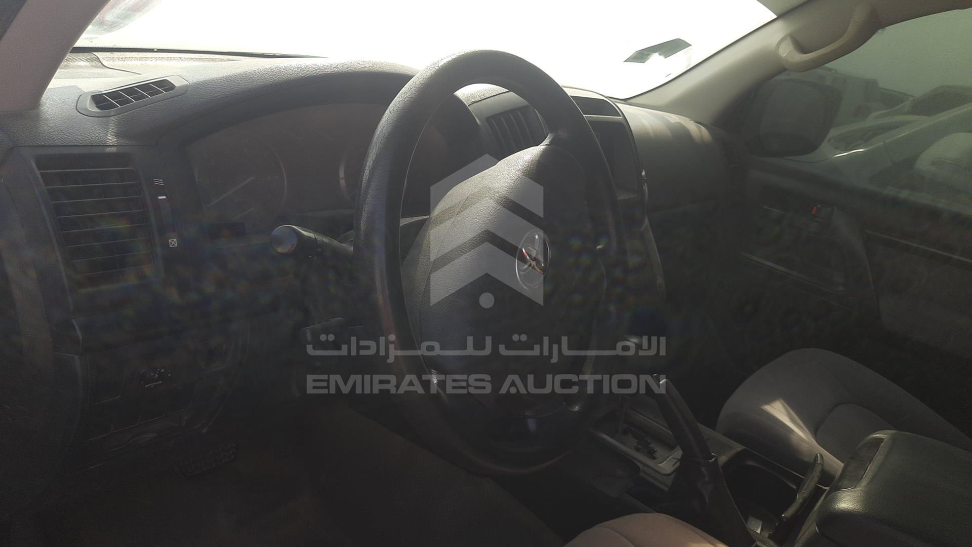 2011 TOYOTA LAND CRUISER VIN: JTMDU09J8B4032305