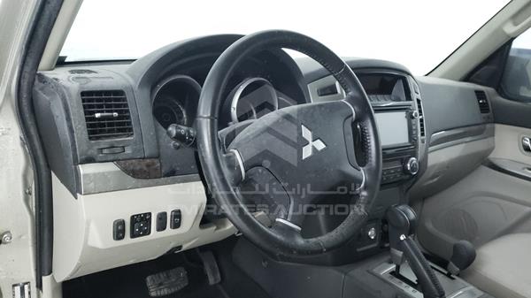 JMYLYV95WGJ723421 Mitsubishi Pajero