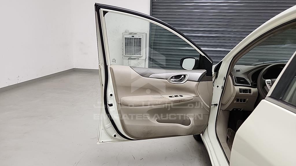 MNTAC2C96E6000423 - 2014 NISSAN TIIDA - #528053