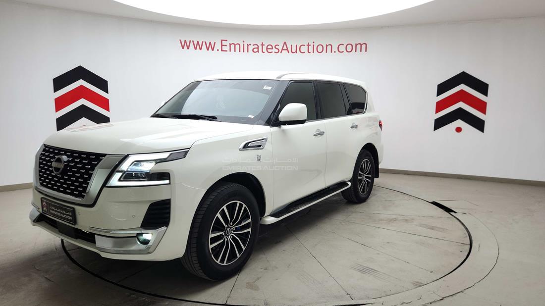 2019 Nissan Patrol — Front Left Angle — Photo 8