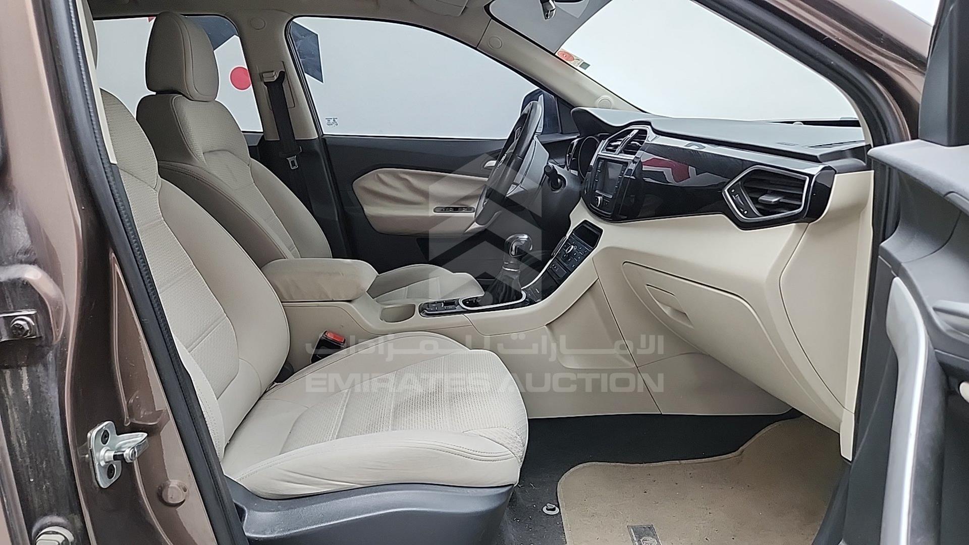 2016 MG GS VIN: LSJA24W34GS012141