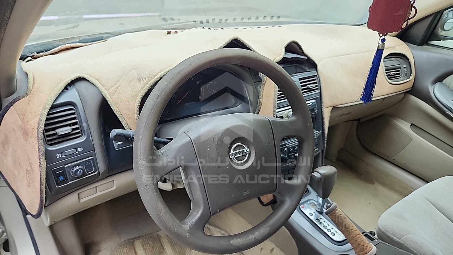 2002 NISSAN MAXIMA VIN: JN1CA31SX2T574847