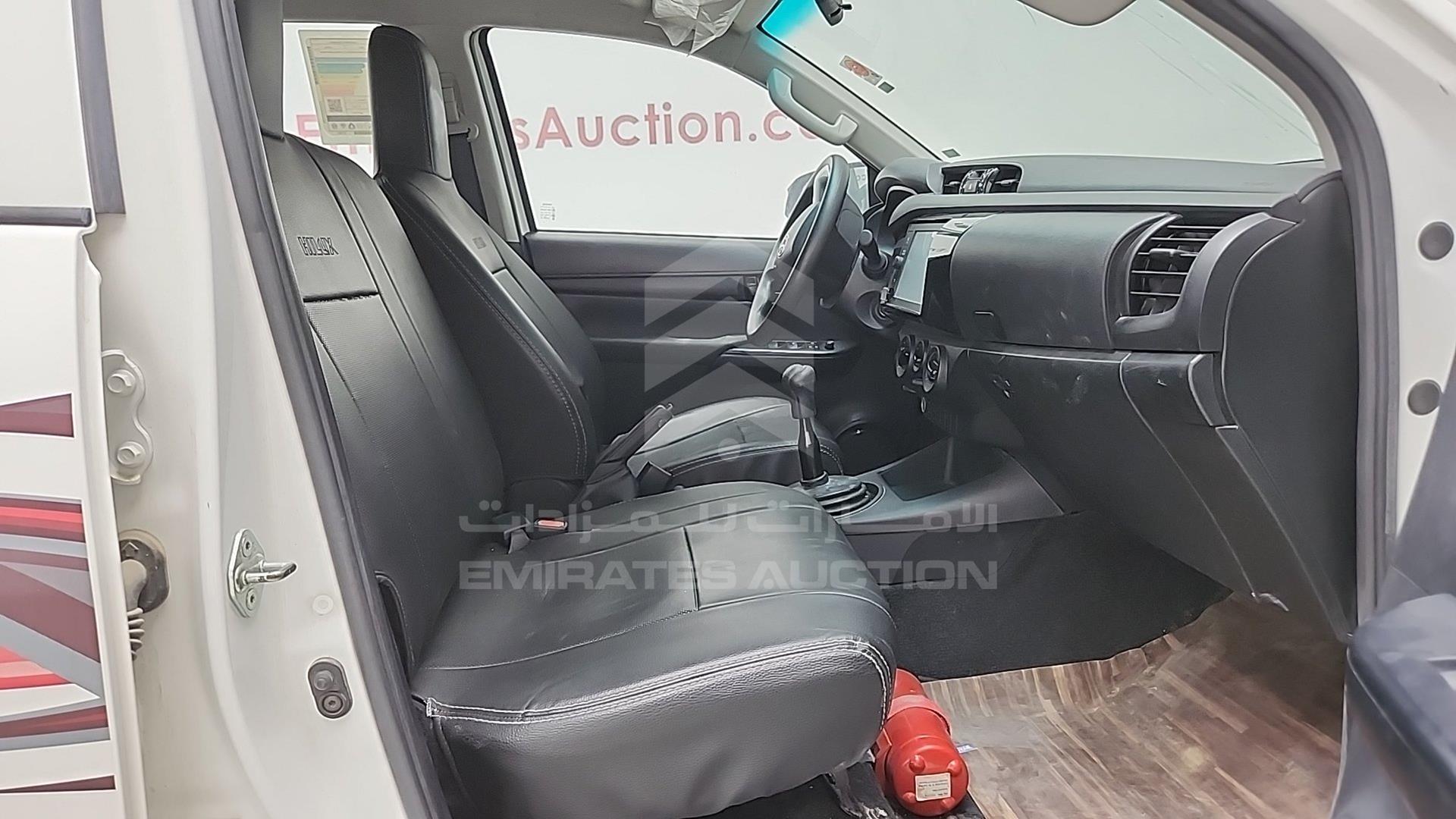 2023 TOYOTA HILUX VIN: MR0DB9CD2P5161754