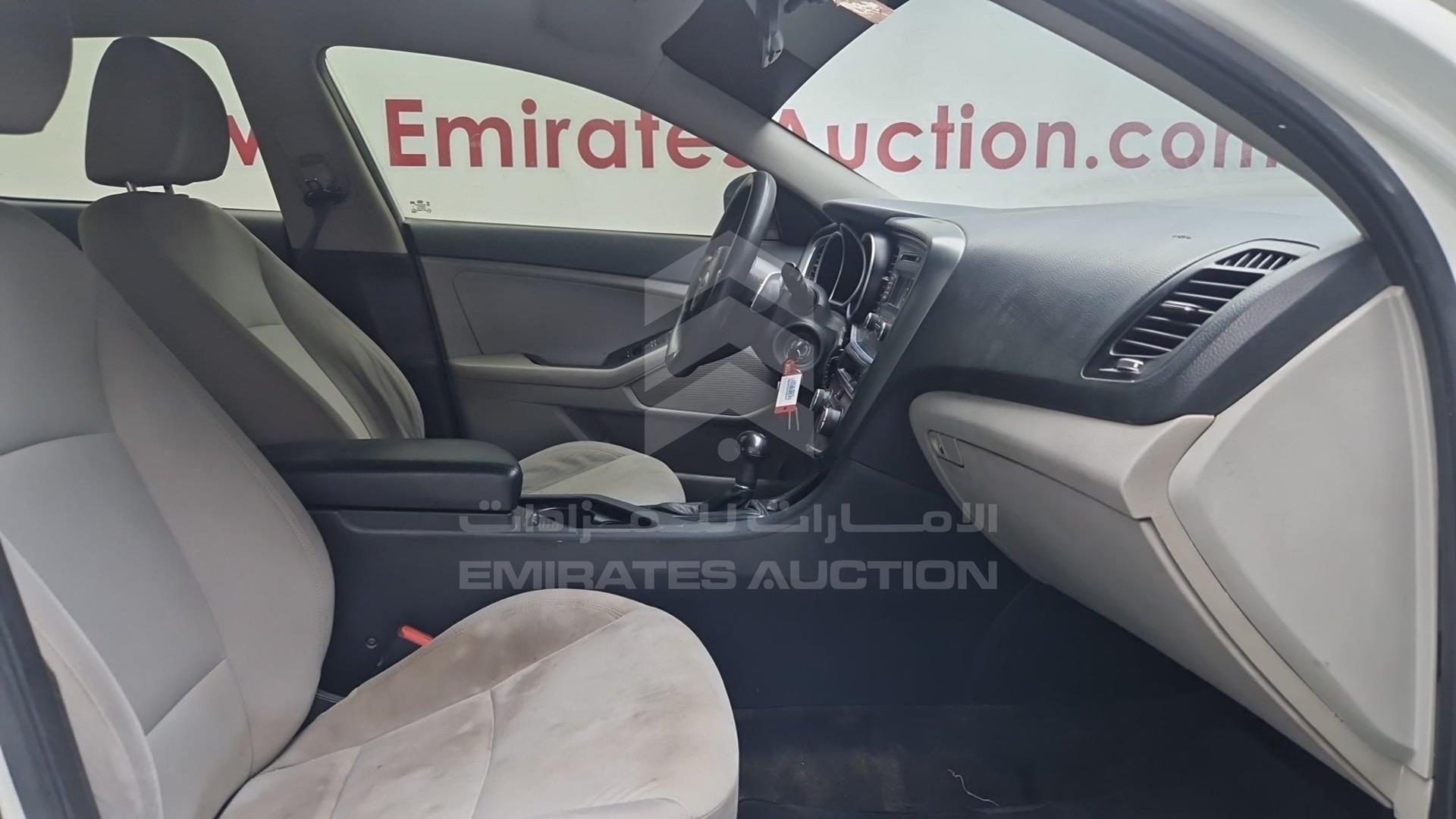 2015 KIA OPTIMA VIN: KNAGM4197F5554667