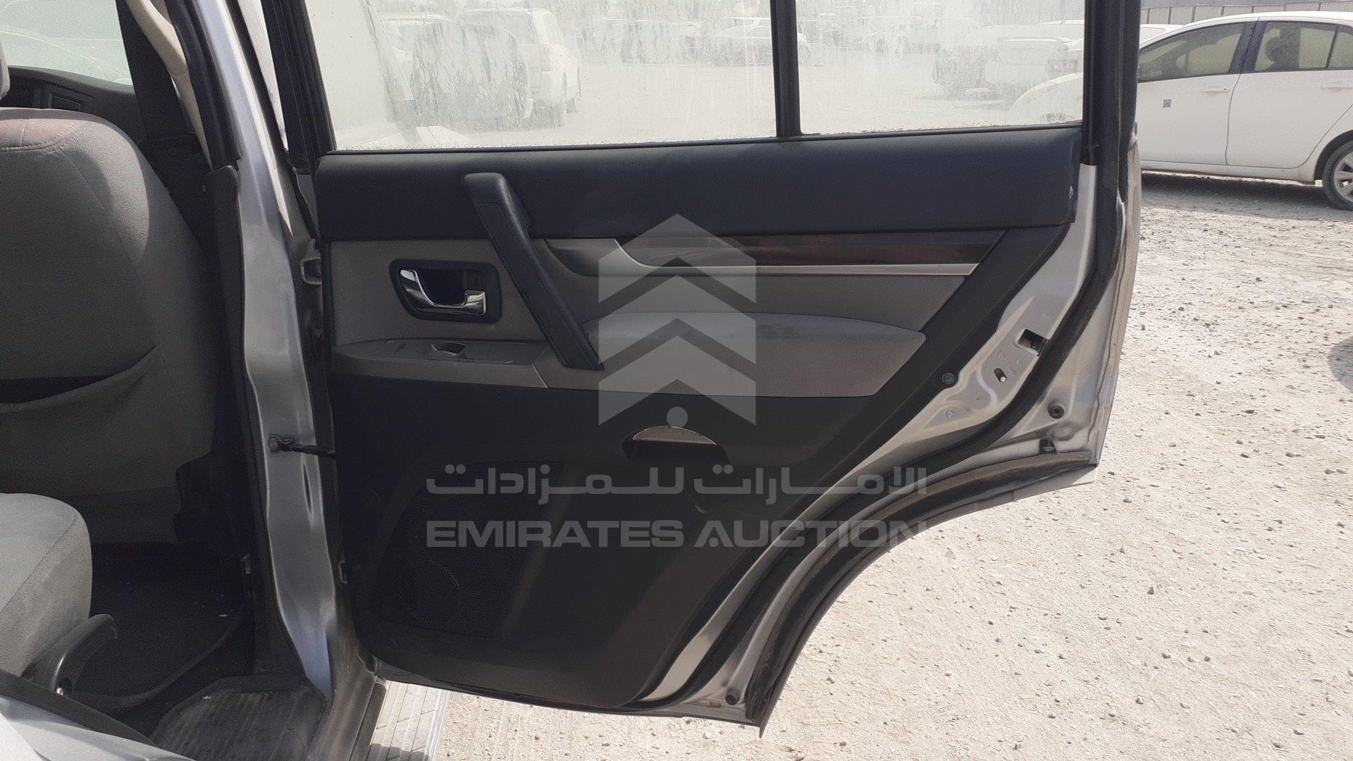 JMYLRV95WDJ705597 - 2013 Mitsubishi Pajero - #417301