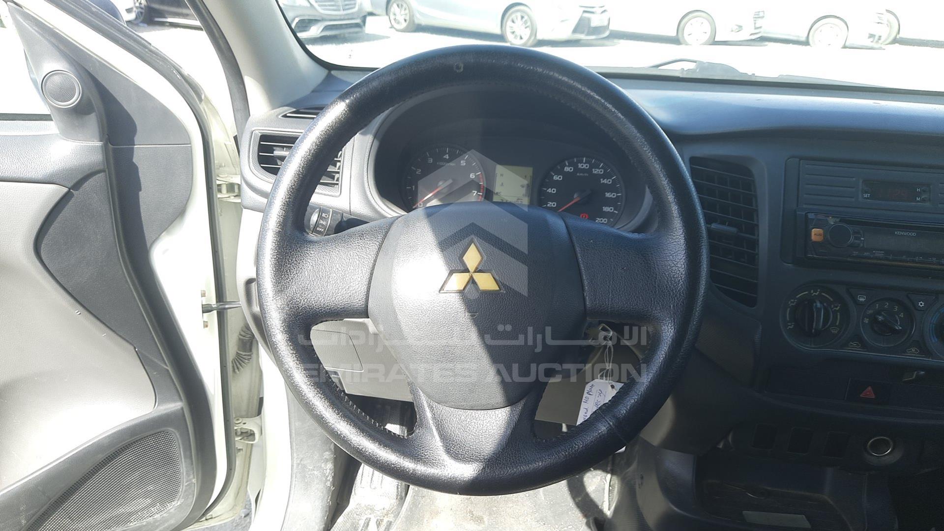2016 MITSUBISHI L 200 VIN: MMBJNKJ40GH045491