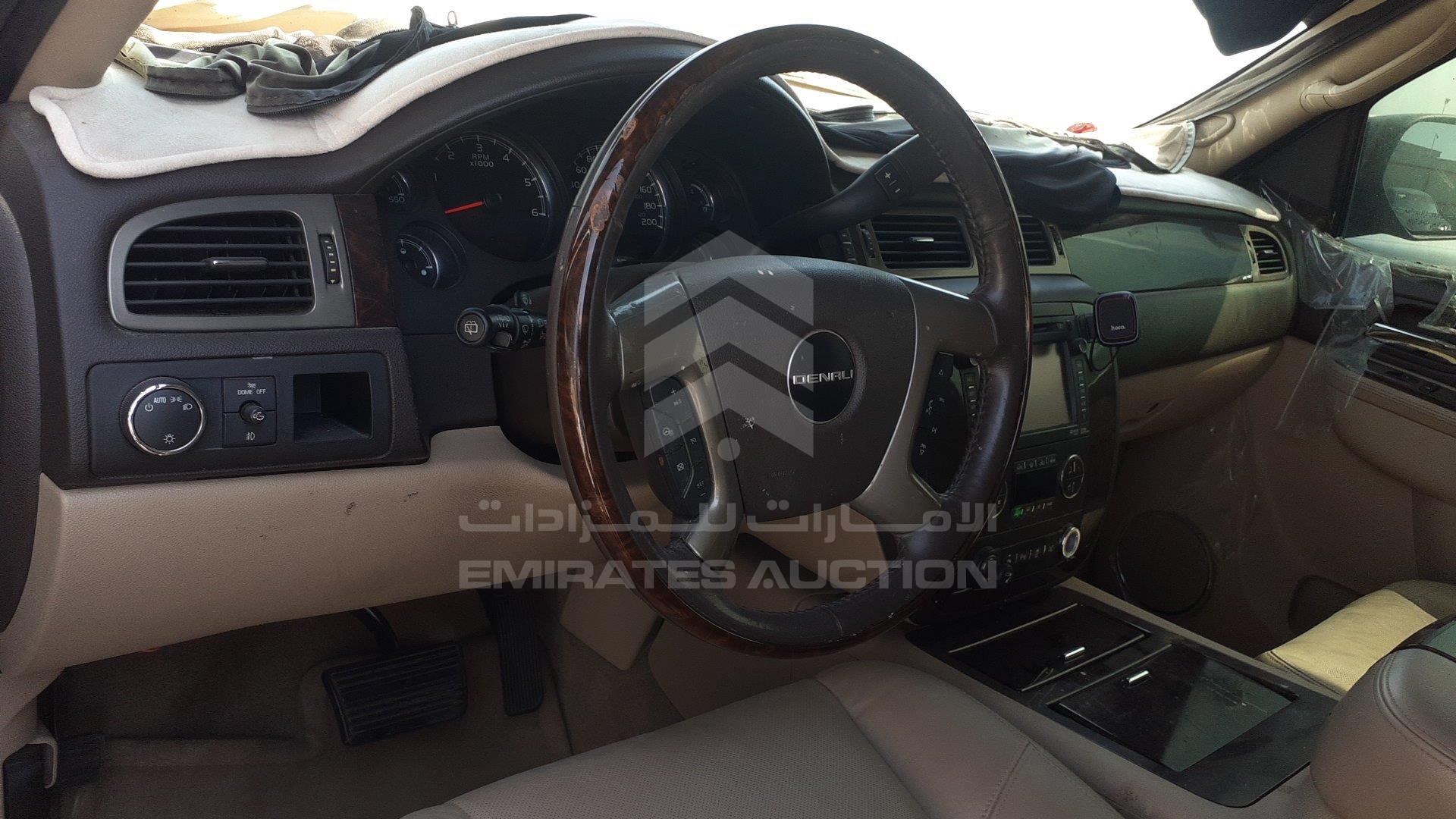 1GKS27EF8CR172113 - 2012 GMC Yukon - #355113