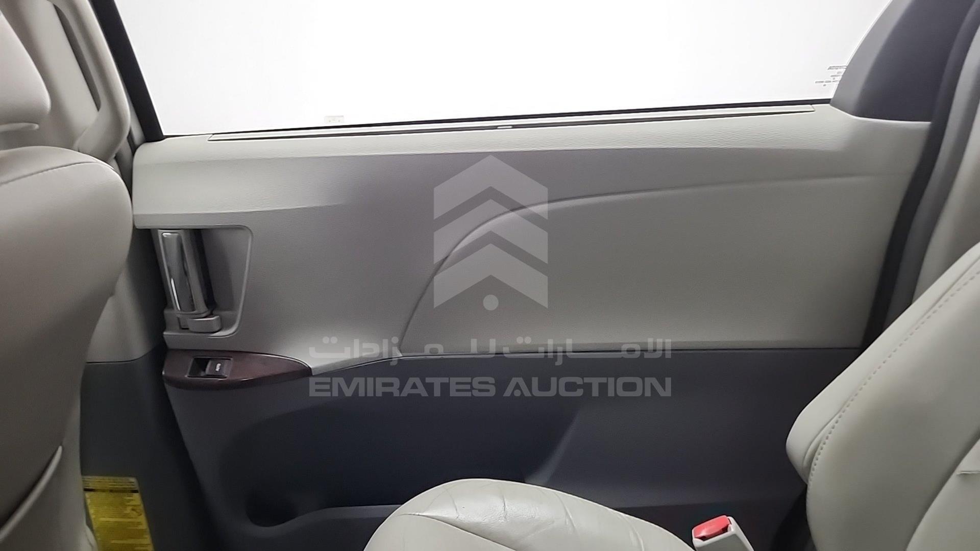 2013 TOYOTA SIENNA VIN: 5TDDK3DC3DS057328