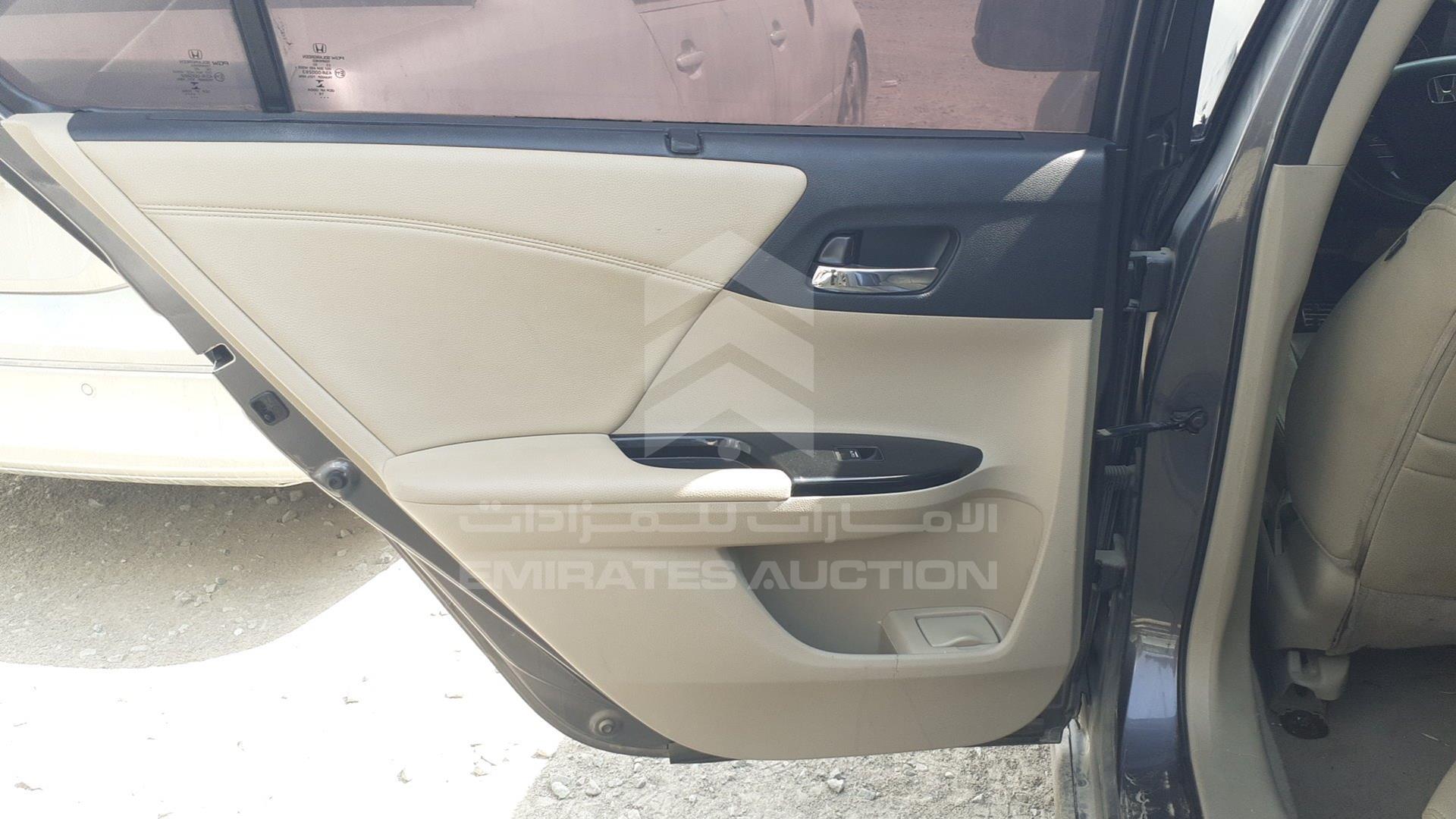 2017 HONDA ACCORD VIN: 1HGCR3695HA600918