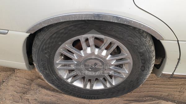 Lincoln Town Car 2006 1LNHM83V96Y635852 Image 23