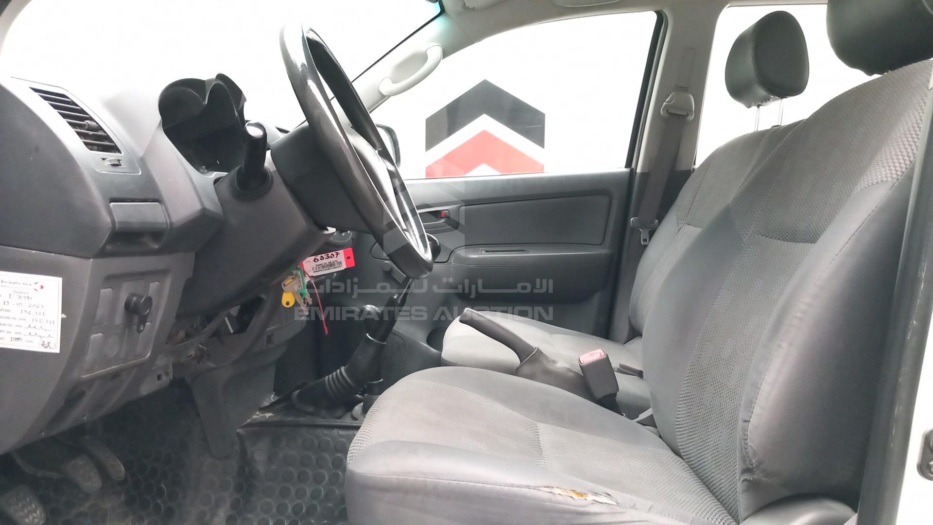 2013 TOYOTA HILUX VIN: MR0FX22G8D1360307