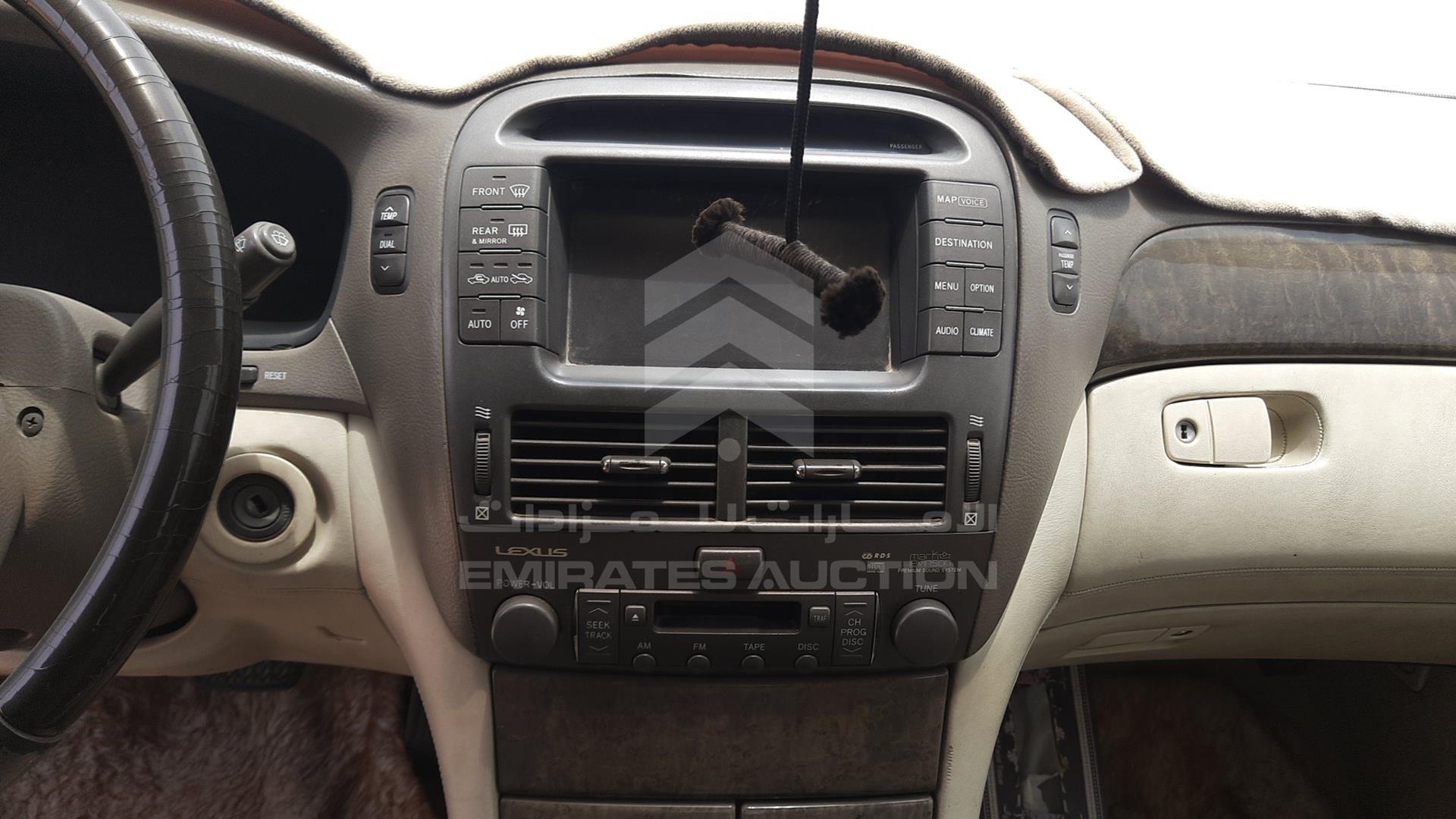 2001 LEXUS --- VIN: JTHBN30F910027276