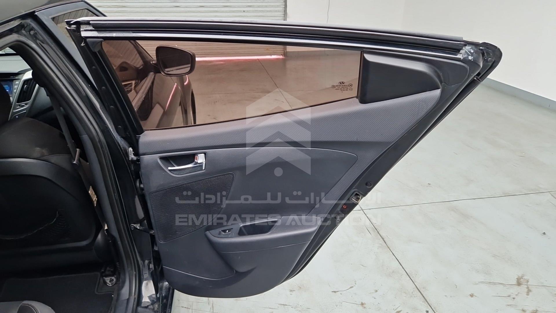 2013 HYUNDAI VELOSTER VIN: KMHTC6AD1DU111790