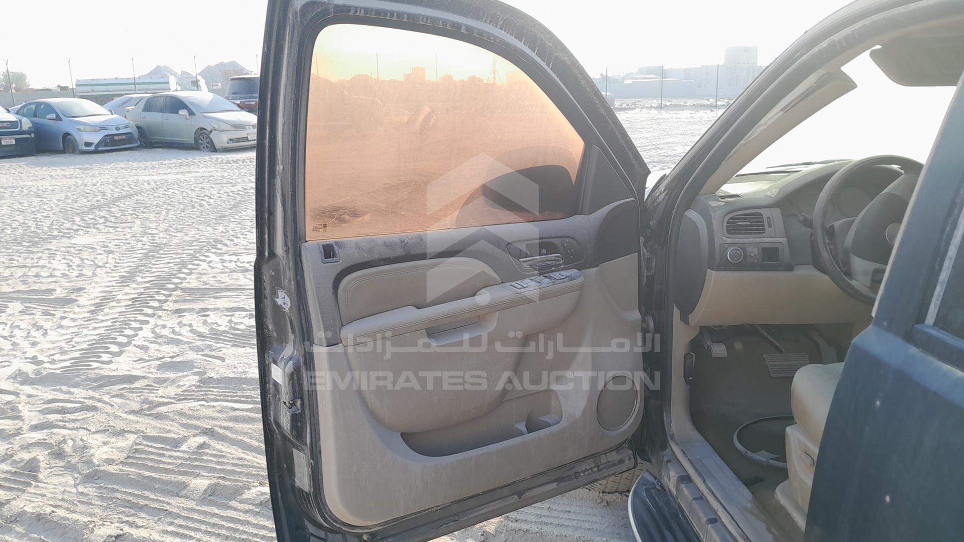 2010 GMC YUKON VIN: 1GKUKEEF7AR216189