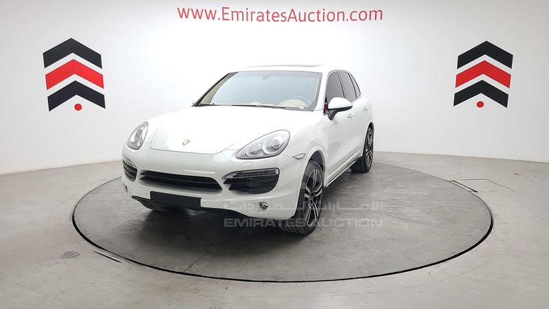 WP1ZZZ92ZDLA85442 2013 Porsche Cayenne S photo 8