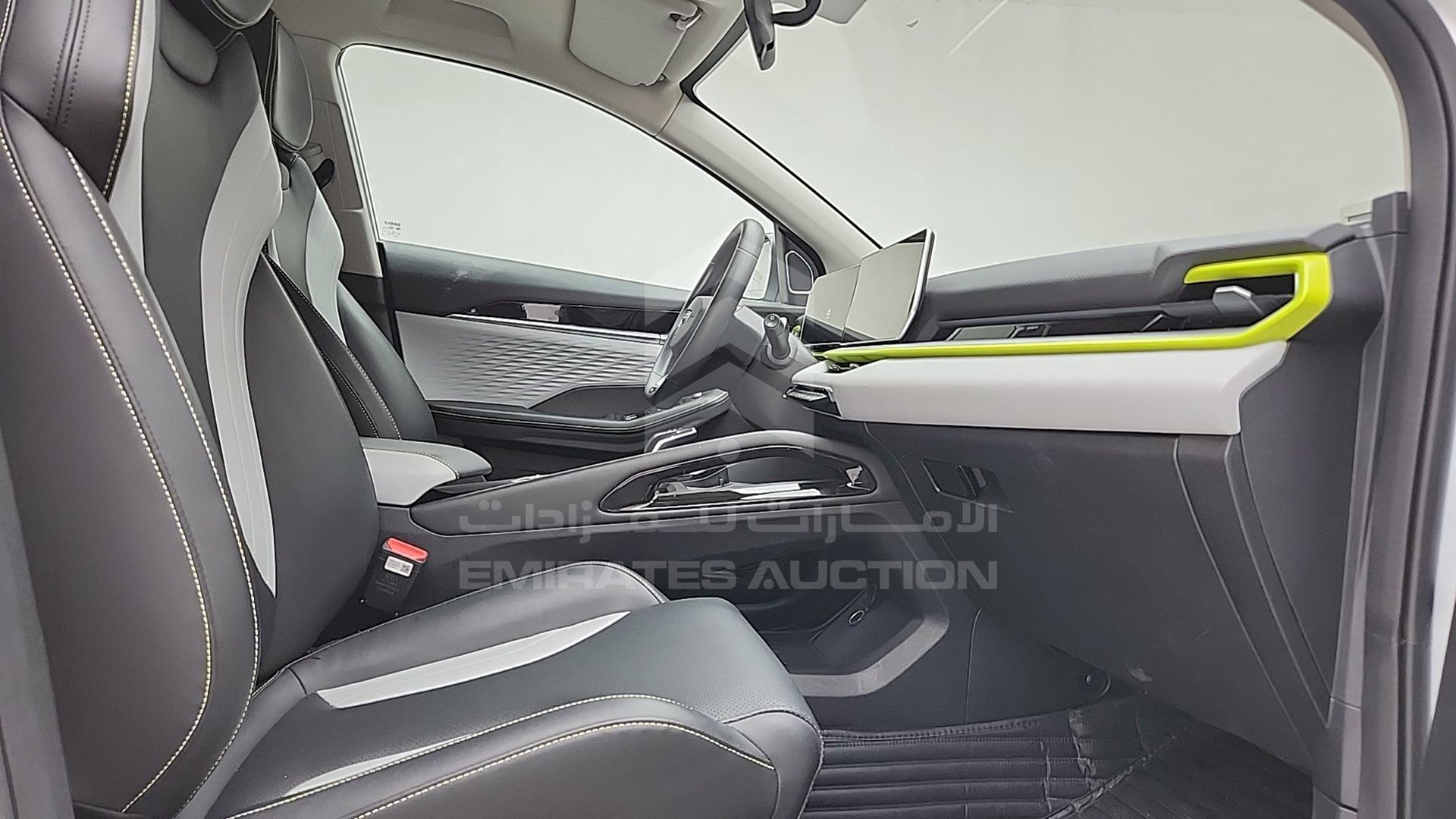 2024 GEELY COOLRAY VIN: LB3762KZ0RX505373