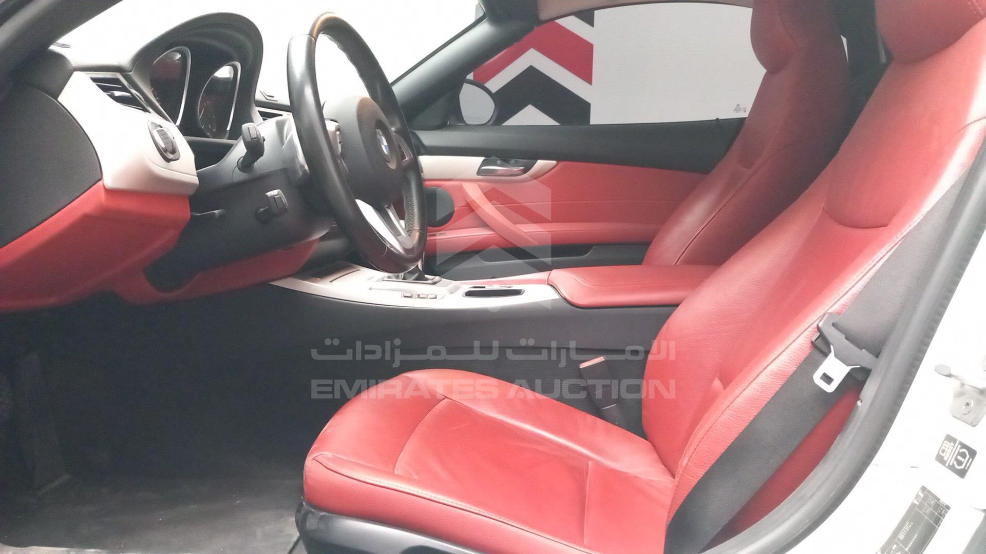 2015 BMW Z4 VIN: WBALL1103FJ664642