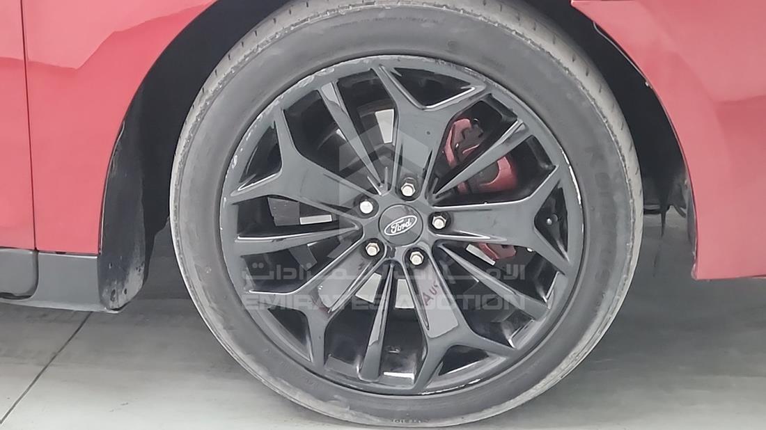 2015 Ford Taurus — Front Right Tyre — Photo 30