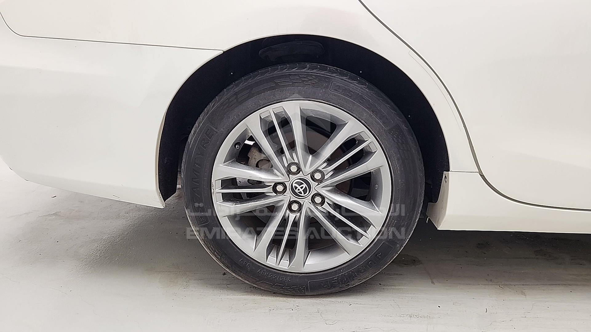 2016 TOYOTA CAMRY VIN: 4T1BF1FK2GU984563