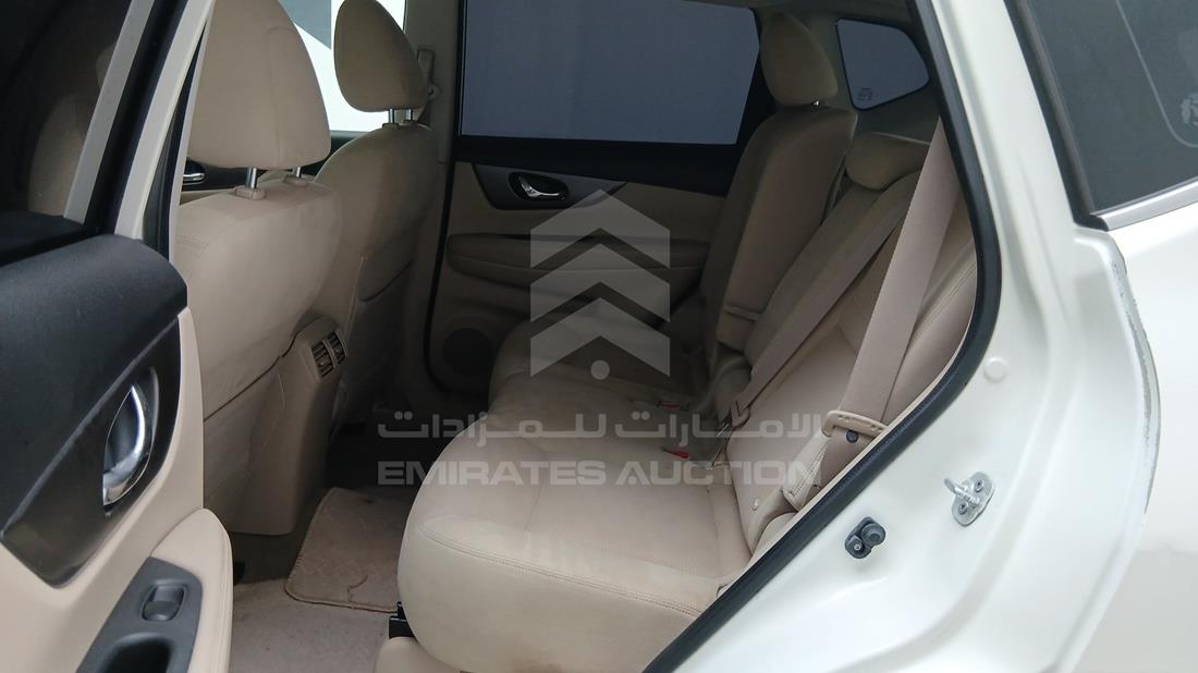 2015 Nissan X-Trail — Rear Left Passenger View — Photo 22