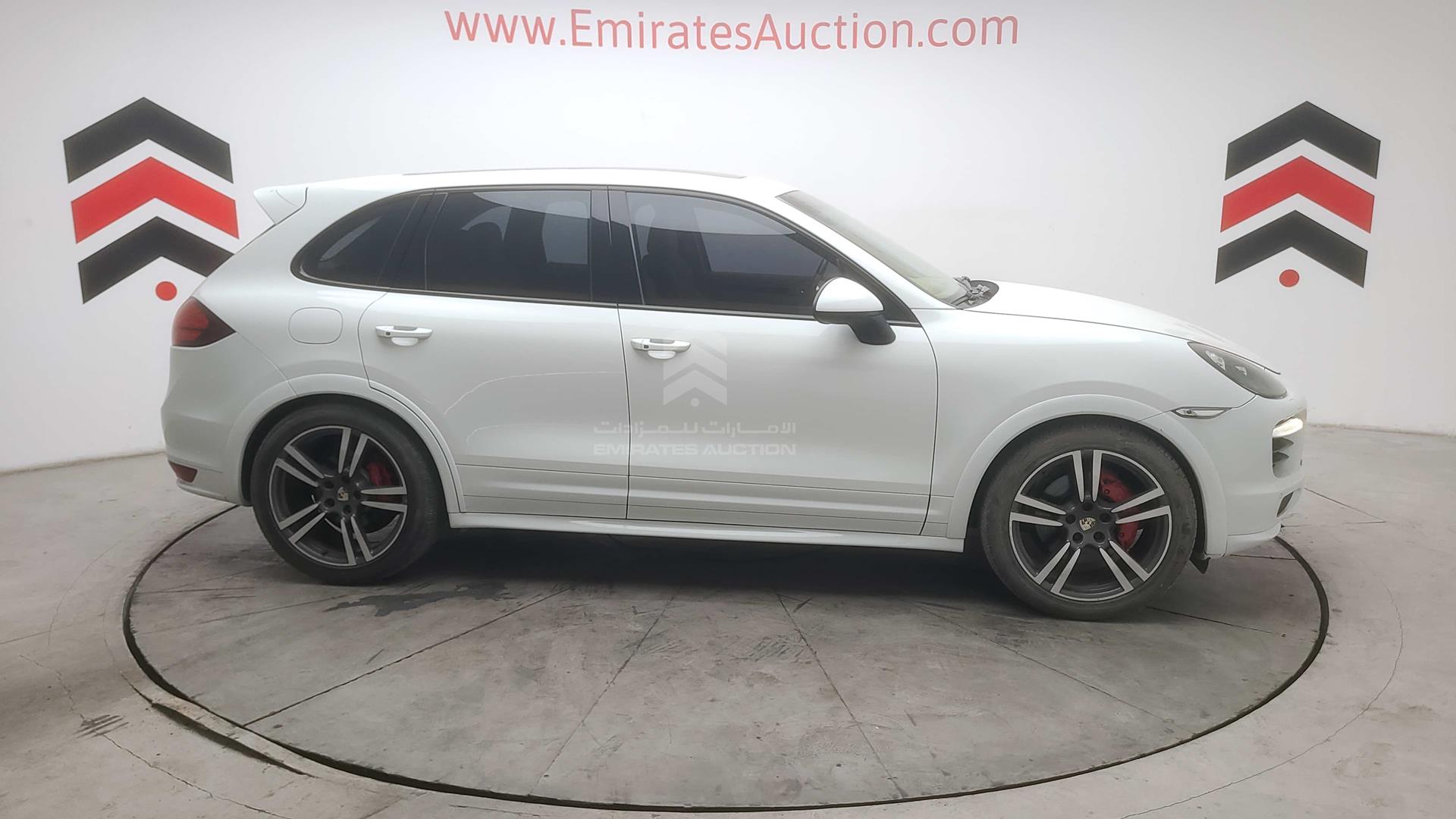 2013 PORSCHE CAYENNE VIN: WP1ZZZ92ZDLA70062