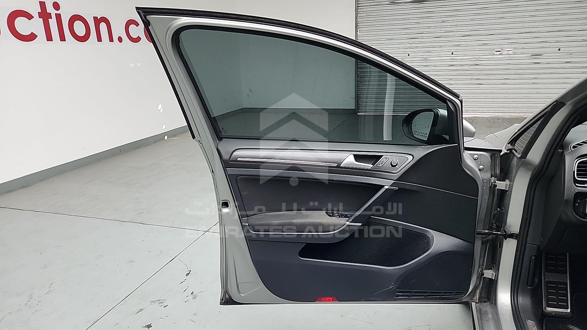 2019 VOLKSWAGEN GOLF VIN: WVWFL2AU5KW003524